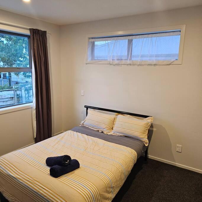 Entire House - Brand New 2 Bedroom House Lower Hutt Exterior foto